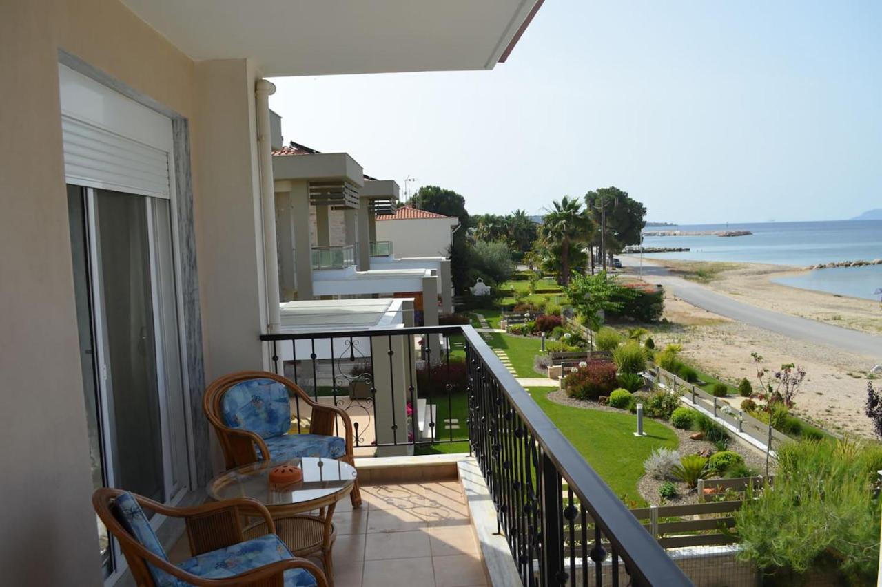 Lemon Beach Front Apartment, Nikiti Exterior foto