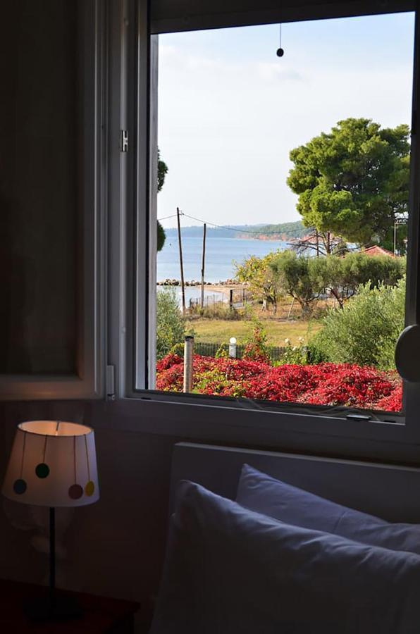 Lemon Beach Front Apartment, Nikiti Exterior foto