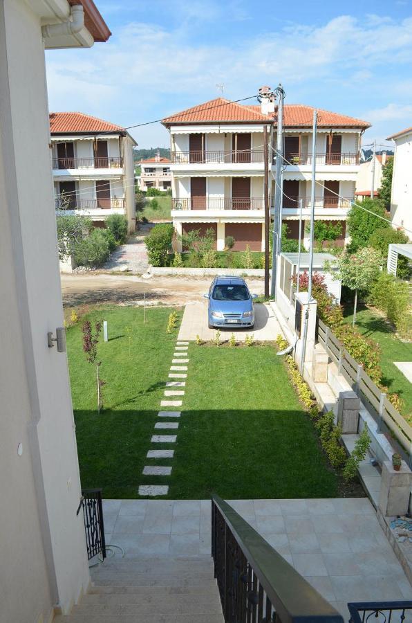 Lemon Beach Front Apartment, Nikiti Exterior foto